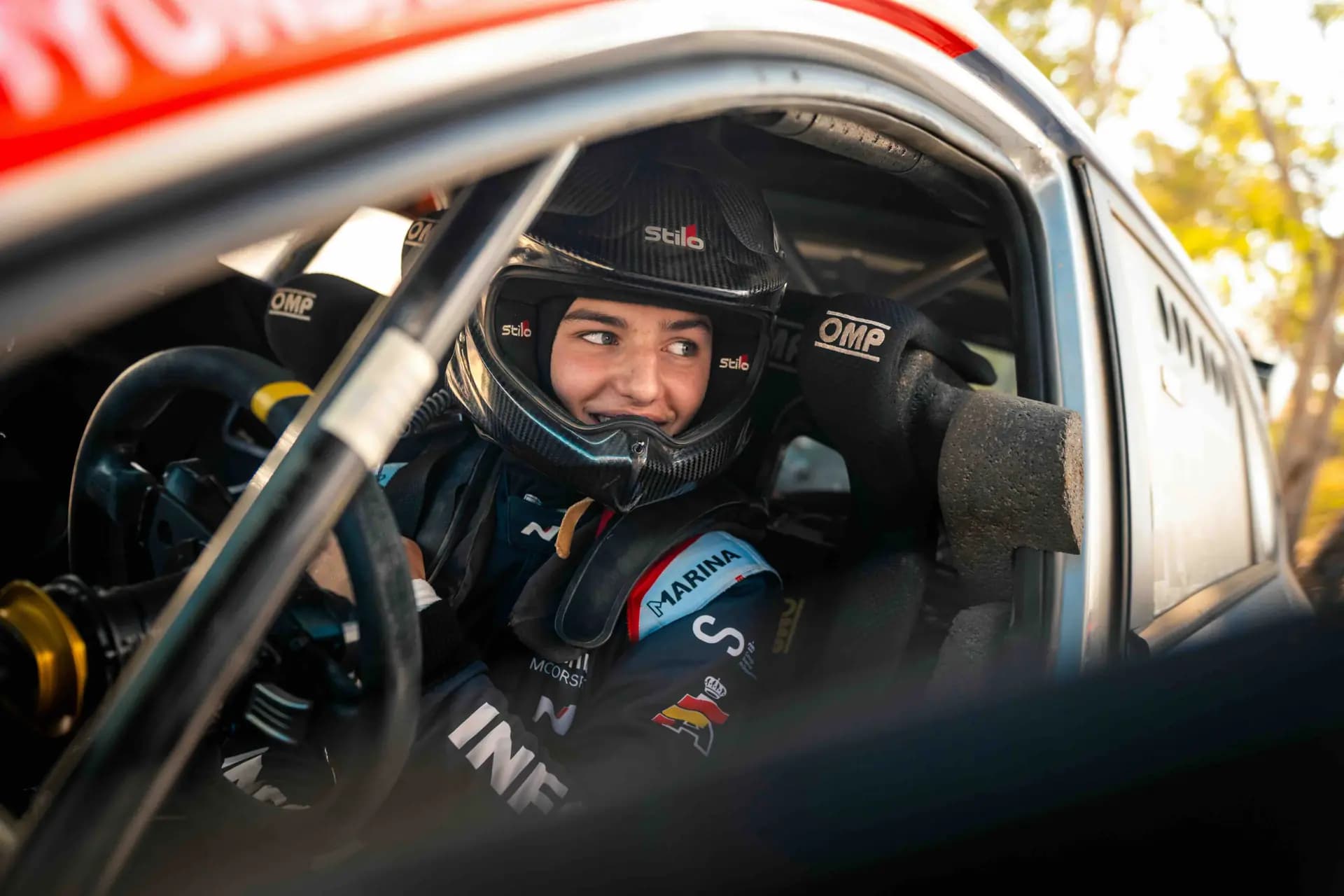 Óscar Fuertes Jr. se sube con solo 15 años al Hyundai i20N Rally2 'Step2' oficial