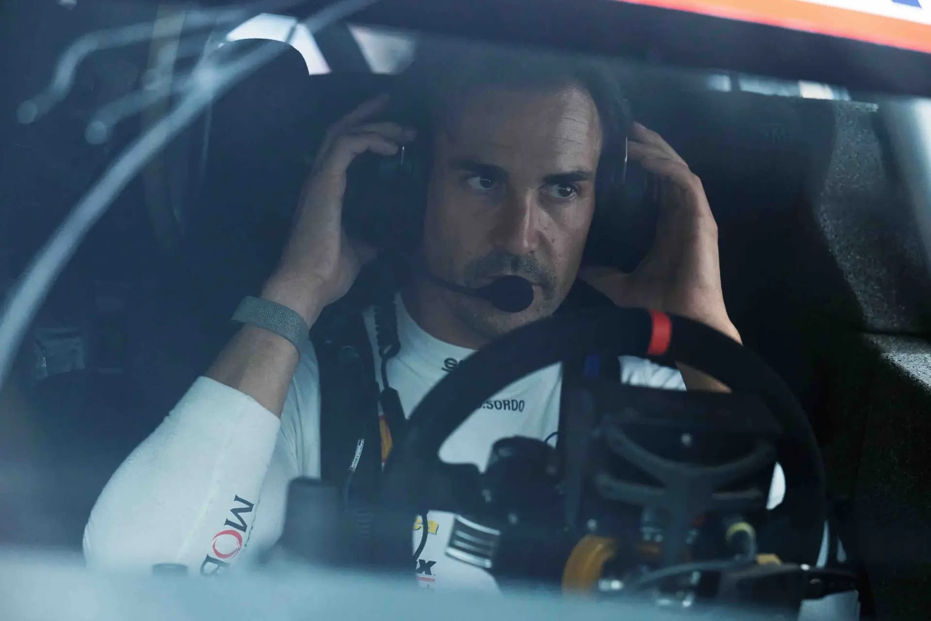Un doble pinchazo deja sin opciones a Dani Sordo en el Rally Italia-Cerdeña