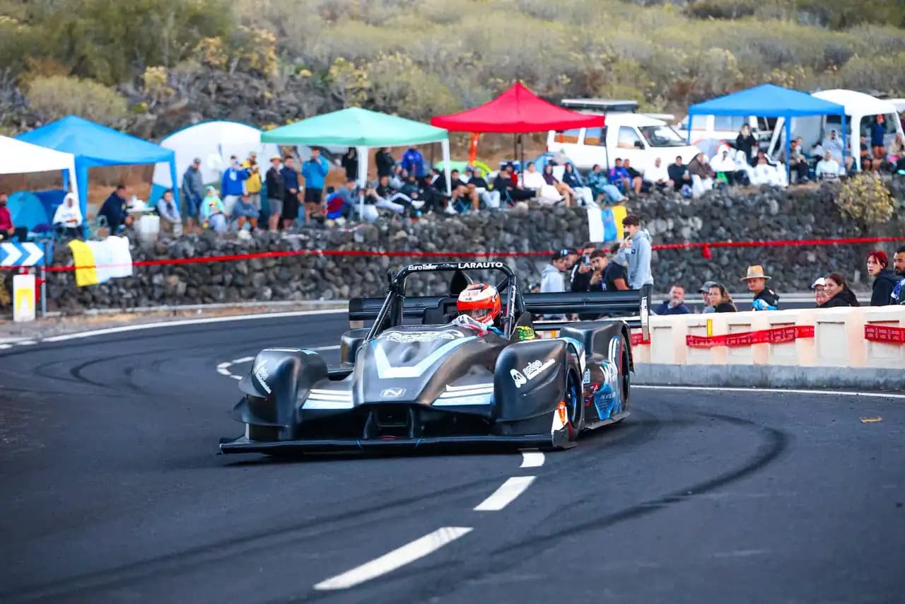 La cabeza se comprime antes de la recta final del apasionante Campeonato de Tenerife de Montaña – Recalvi
