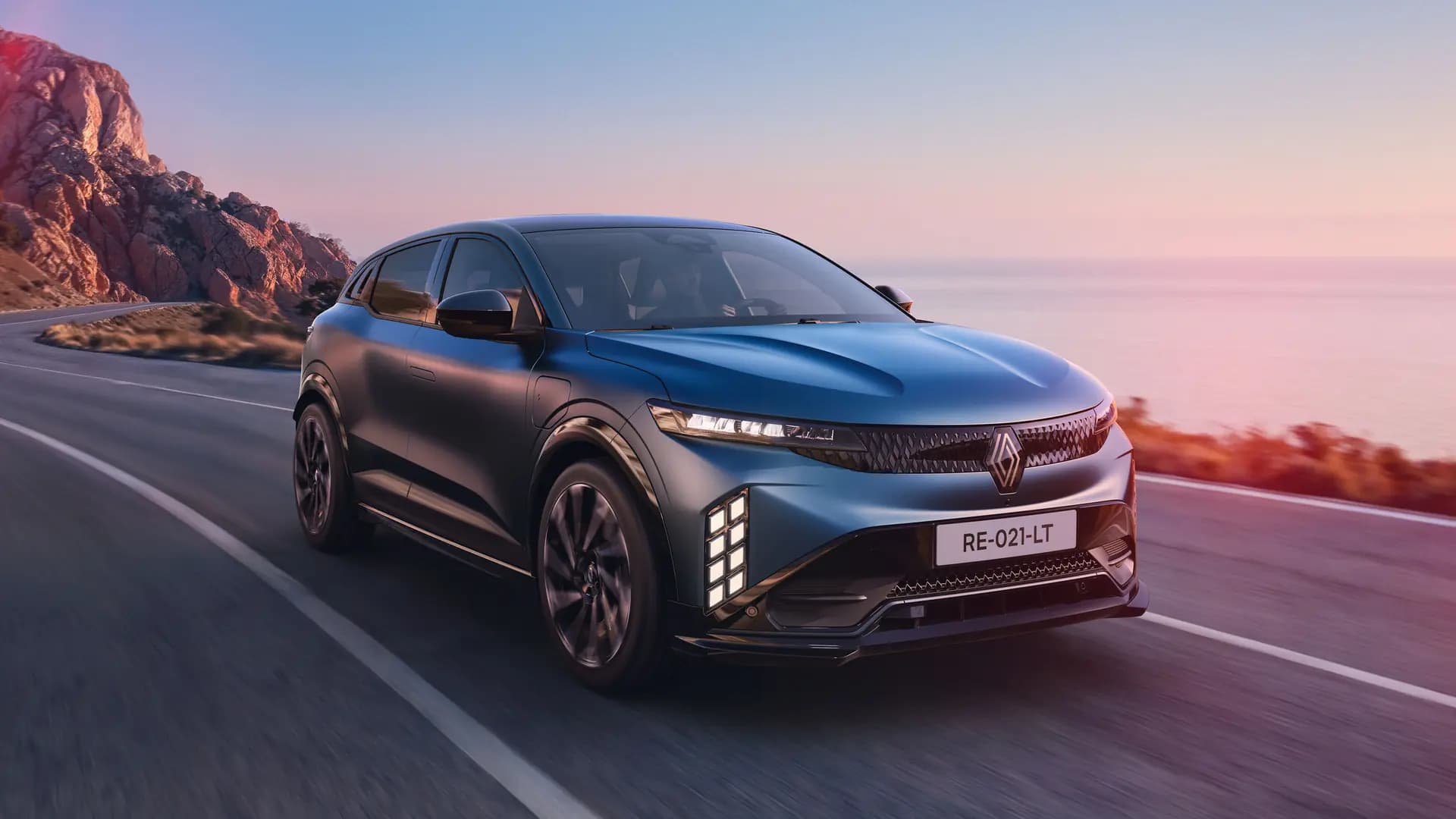APERTURA DE PEDIDOS NUEVO RENAULT MEGANE E-TECH ELÉCTRICO: MÁS AUTONOMÍA, EQUIPAMIENTO Y TECNOLOGÍA DESDE 28.670 €