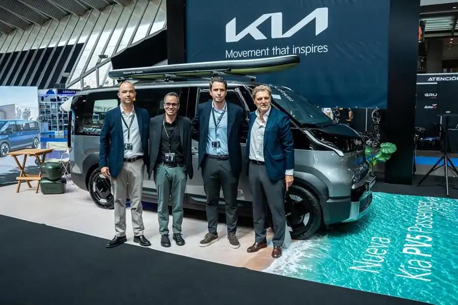 Kia presenta en el Salón del Automóvil de Canarias los últimos lanzamientos de su gama eléctrica